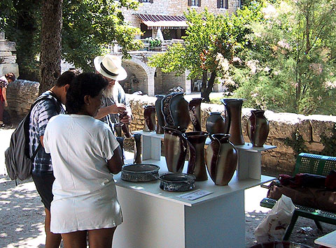 Le potier du Vercors sur le marché de Barjac